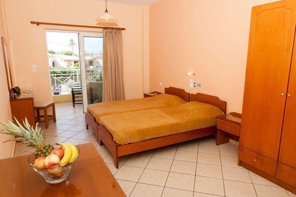Apartmán Blue Sky Agia Marina Exteriér fotografie